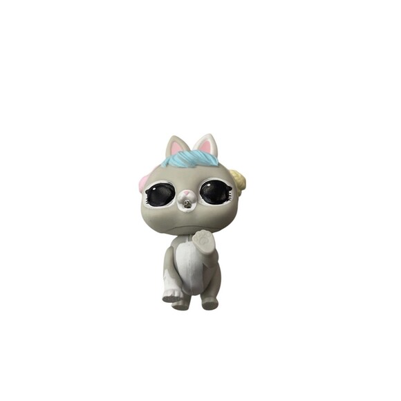 L.O.L.  Pet Hop Hop Surprise Doll - Picture 1 of 2